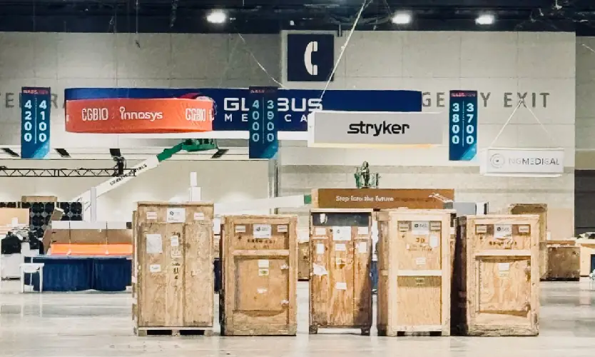 Moscoso Express truck delivering shipments to a conference center events area, ensuring timely and reliable logistics support.